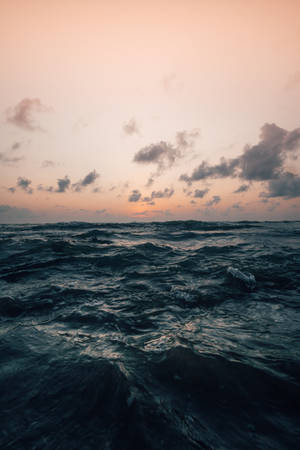 Cool iPhone Ocean Horizon -taustakuva — Tyylikäs iPhone Taustakuvat