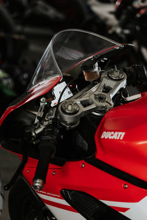 Ducati punainen pyörä ohjaustanko — Xiaomi Pad 9 Pro Max Taustakuvat