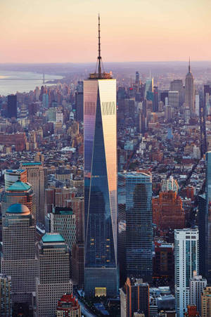 Vaaleanpunainen ja sininen One World Trade Center — Xiaomi Pad 8 Taustakuvat