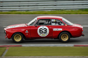 Alfa Romeo GTA -kilpa-auton taustakuva