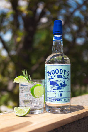 Woody’s Gin — Xiaomi Pad 9 Pro Taustakuvat