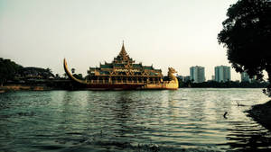 Yangon Kelluva Ravintola Taustakuva — Muted Taustakuvat